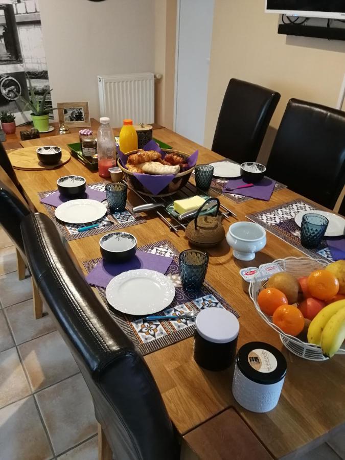 Ferienwohnung La Mansarde Des Sources Pougues-les-Eaux Exterior foto